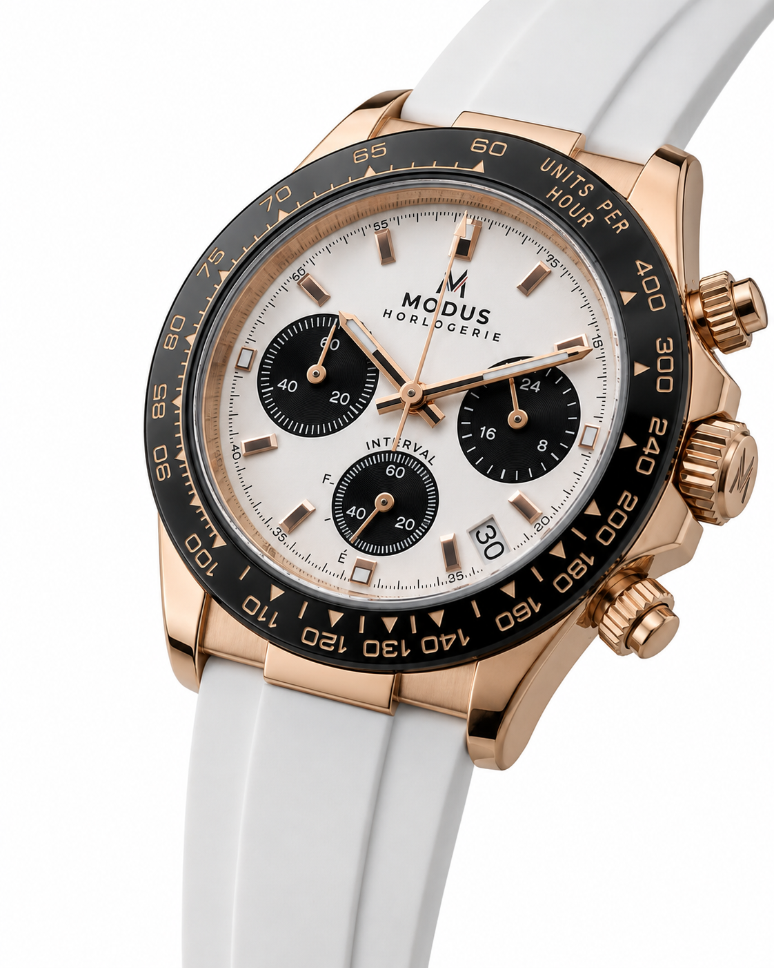 Chronographe Modus Interval Champagne, boîtier or rose et cadran clair, de trois quarts