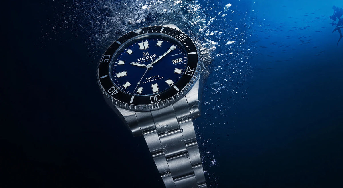 DEPTH · Plongeuse automatique · Bleu nuit
