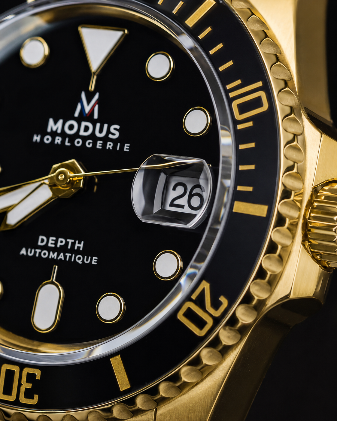 Depth Midas, montre automatique de plongée dorée, cadran noir, bracelet or — Modus Horlogerie