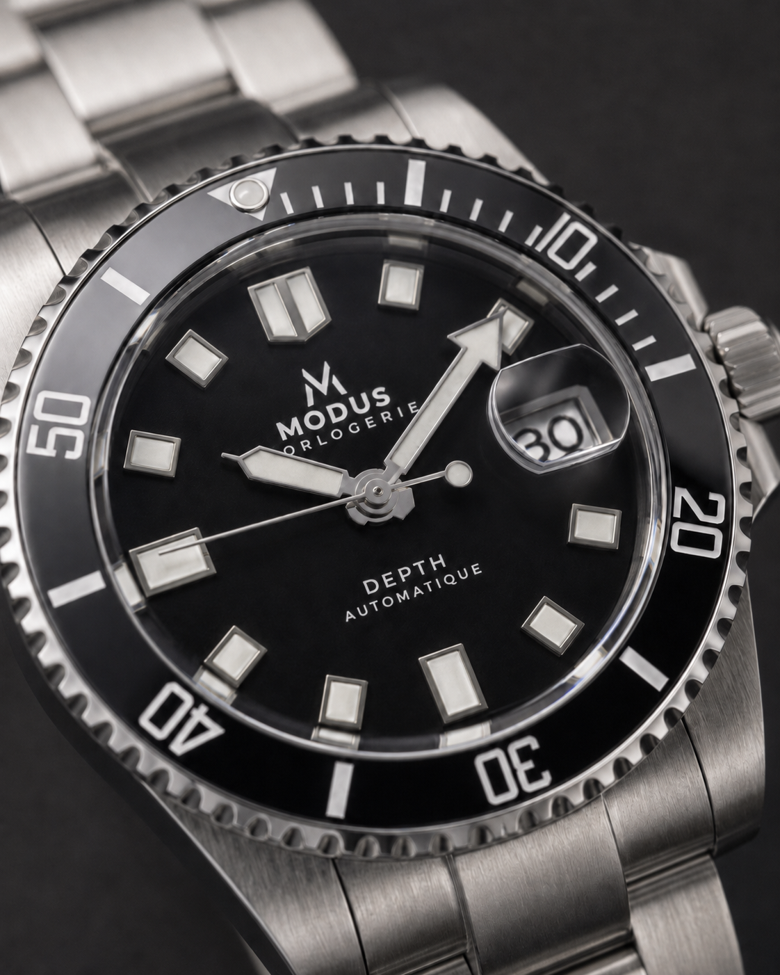 DEPTH-07 Noir, montre automatique de plongée, cadran et lunette noirs, bracelet acier — Modus Horlogerie